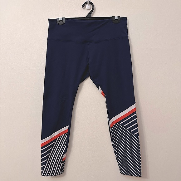 LORNA JANE | Tres Sporty 7/8 Leggings | Size 14 | Preloved - Picture 3 of 10